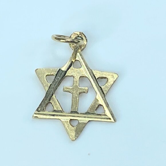 14kt Yellow Gold Star of David W/Cross Medal JR8963 Jewelry